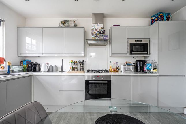 Flat 5, 2, Blackbrook Lane, Bromley photo 3