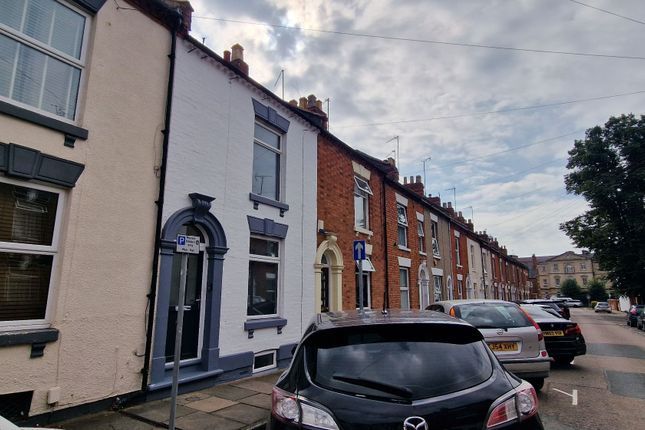 Terraced house to rent in Alexandra Road, Northampton
