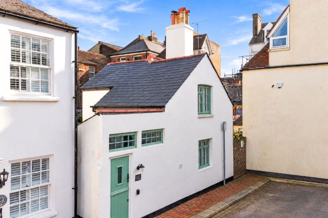 1-bed house on Spindrift Cottage, Western Row, Worthing, £290,000