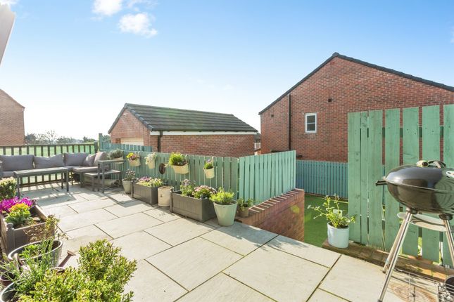 6, Rhubarb Hill, WAKEFIELD photo 2