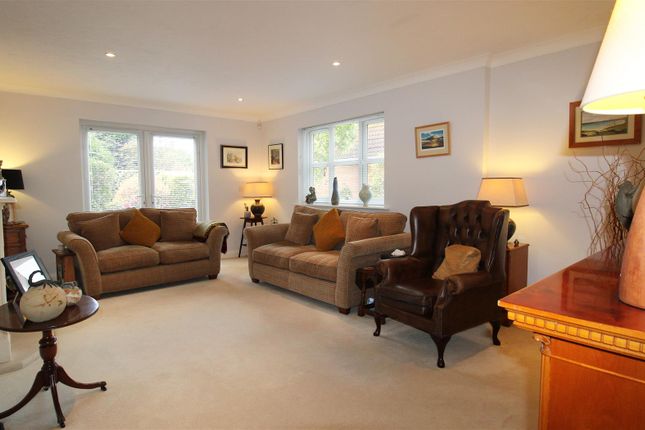 15, Richard Busby Way, Lutton Spalding photo 4
