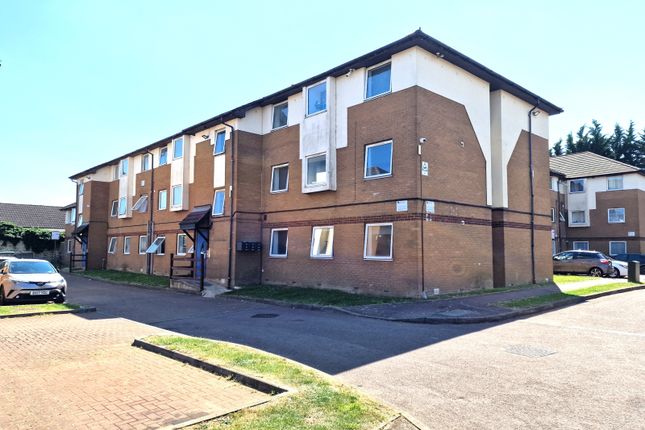 One Bedroom Unfurnished Ground Floor Flat Available For Rent Located On Milliners Court, Milliners Way In Luton