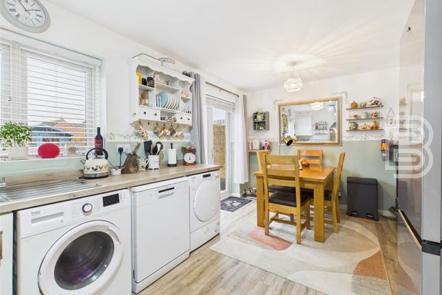 12, Willowford Close, Rugby photo 2
