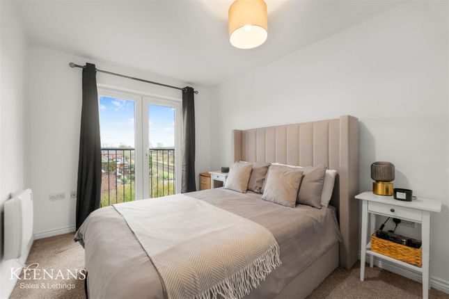 52, Oakwood Grove, Manchester photo 4