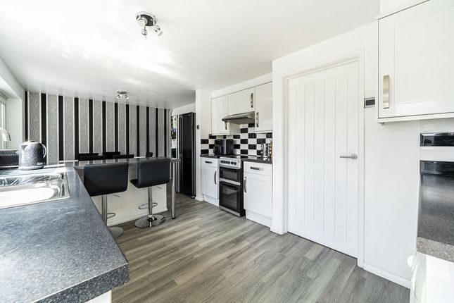 46, Surrey Place, Milton Keynes photo 3