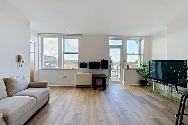 Flat 7, 28A High Street, Cardiff photo 4