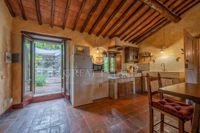 Villa for sale in Castellina In Chianti, Siena, Tuscany