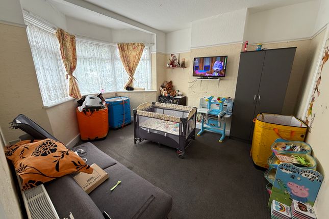 46, Brent Way, Wembley photo 2