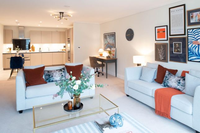 Flat for sale in Coopers Hill Lane, Englefield Green, Egham