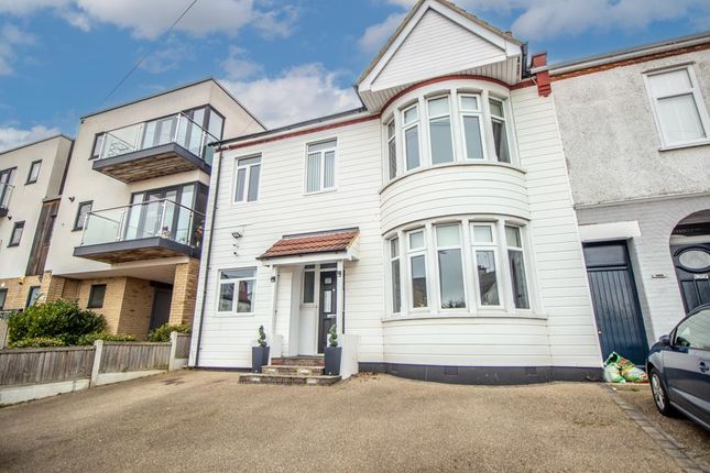 End terrace house for sale in Ambleside Drive, Southend-On-Sea