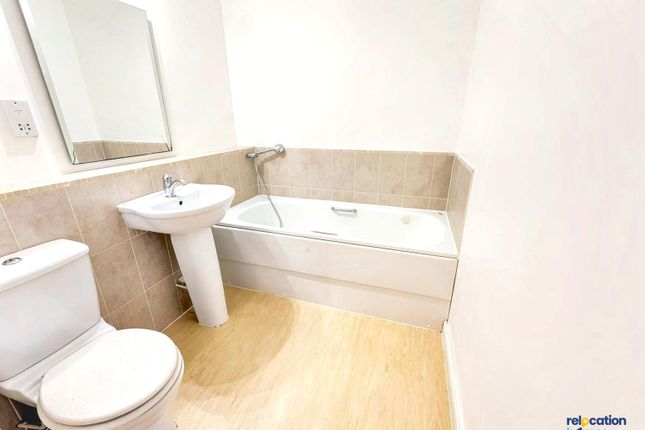 129 Yukon Road, Broxbourne photo 3