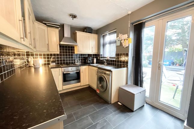 47 Cardigan Grove, Stoke-On-Trent photo 3