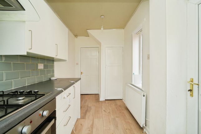 9, Wilham Avenue, Manchester photo 4