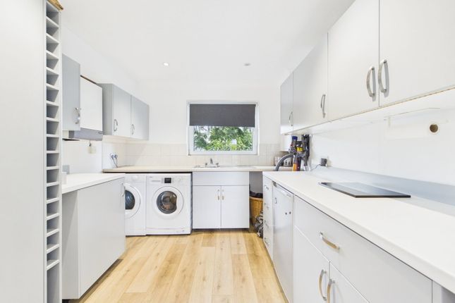 16, Nepcote, Worthing photo 3