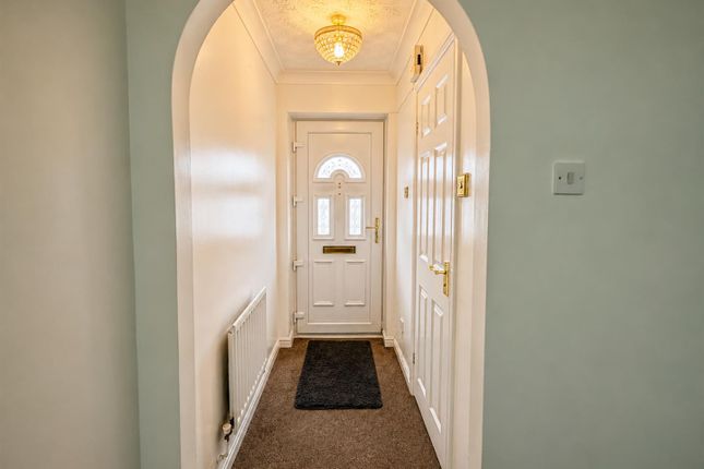 27, Goldcrest Road, Nottingham photo 2