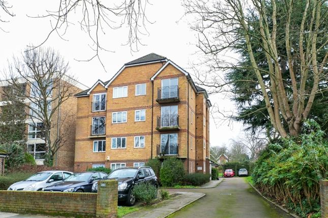 Thumbnail Flat for sale in Sussex House, Kew Road, Kew, Richmond, Surrey