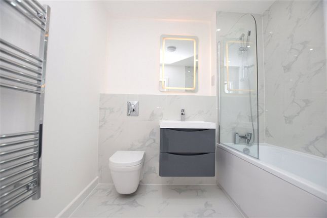 Flat 14, 247, High Road, Chadwell Heath photo 5