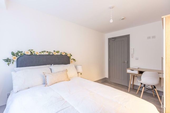 Thumbnail Room to rent in Beecroft Road, Cannock