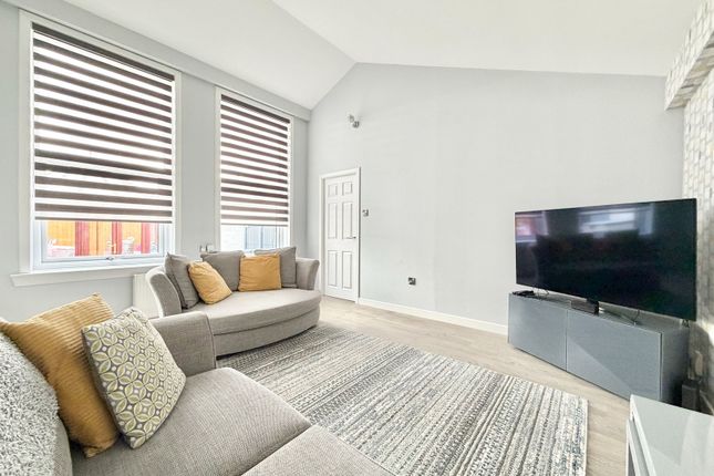 12, Cairngorm Road, Grangemouth photo 2