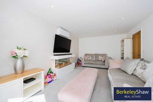 Stoneleigh Park, Thornton