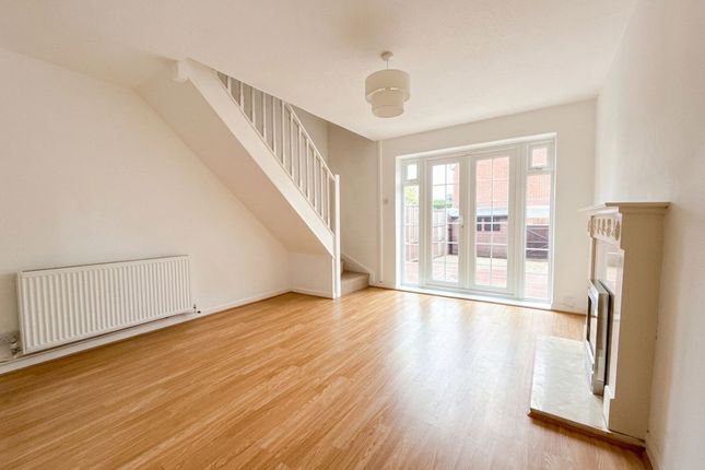 8 Creaton Court, Wigston photo 3