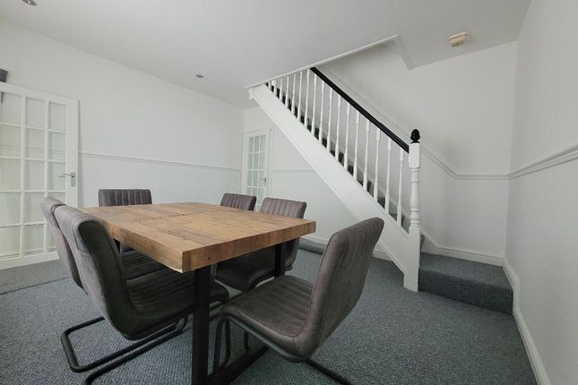 7 Vale Terrace, Tredegar photo 3
