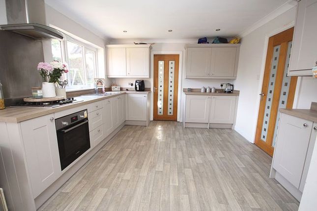 113, Picksley Crescent, Holton Le Clay photo 4
