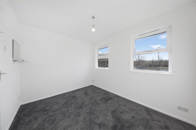 73, Longbridge Way, London photo 2
