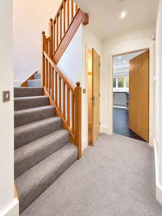10, Reeceton Gardens, Bolton photo 5