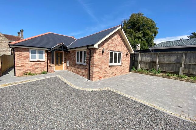 Thumbnail Detached bungalow to rent in Long Lane, Newport