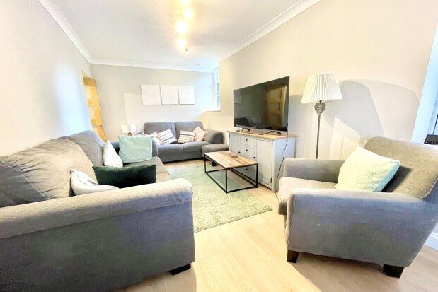 Flat to rent in Bruce Road, Glasgow