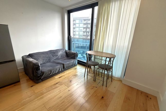 Trident House, 76,Flat 21, Station Road, Hayes photo 2