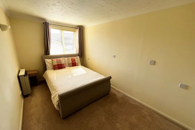 Flat 24, Poole photo 5