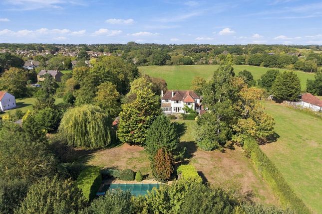 Pettits House, Mountnessing Lane, Brentwood photo 3