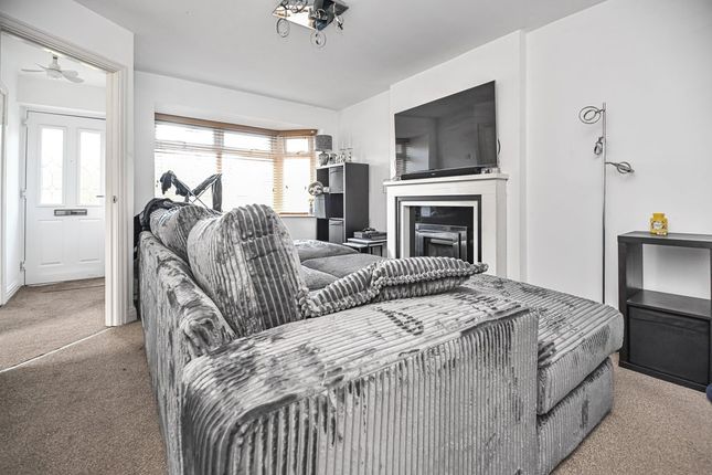 14, Stradbroke Close, Warrington photo 4