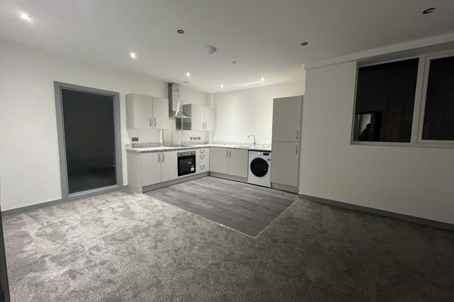 Flat for sale in Prospect Hill, Redditch