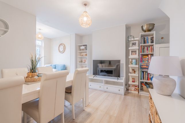 196 Brampton Road, Bexleyheath, Kent photo 4
