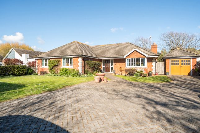 3-bed house on Swallows Drift,, The Warren, Worthing, £950,000