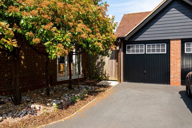 22, Stocks Lane, Buckingham photo 3