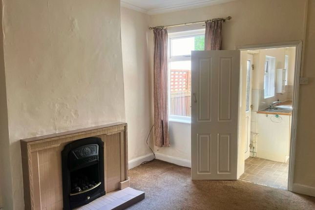 140, Branston Road, Staffordshire photo 3