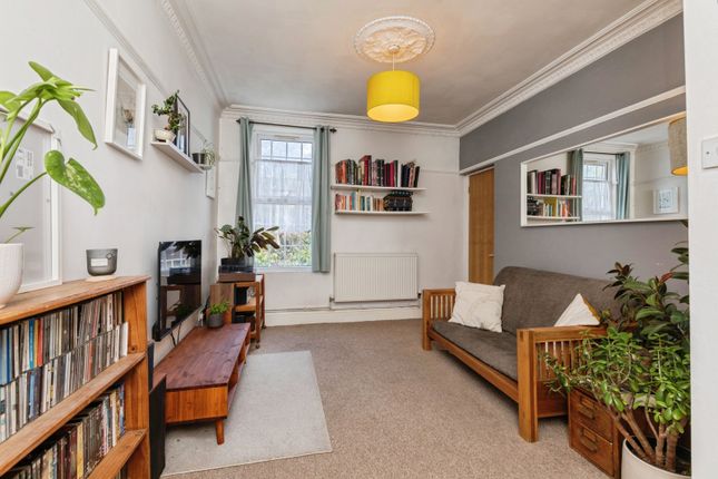 Flat 3, 51, Dean Lane, Somerset photo 4