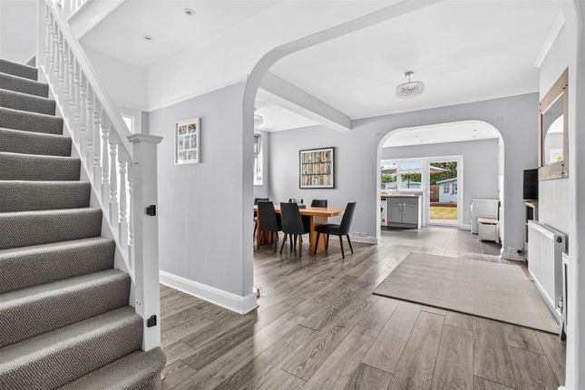 2, Rosedale Place, Croydon photo 2