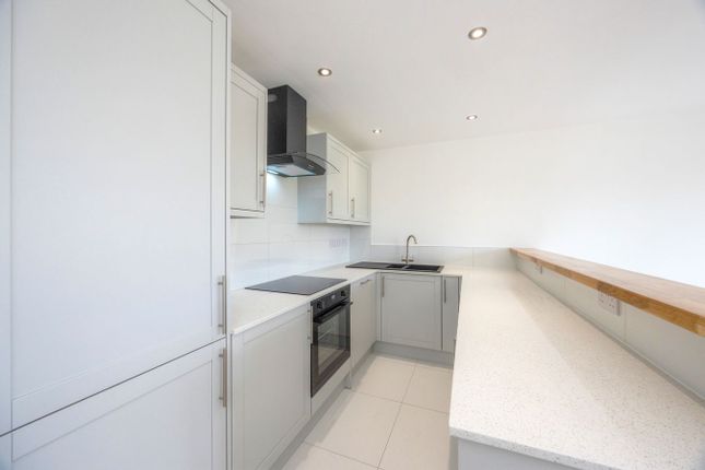 9a, Broom Close, Barnsley photo 3