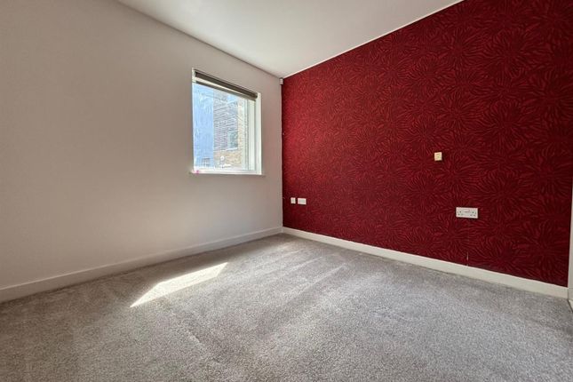 173, Kingfisher Meadow, Maidstone photo 4