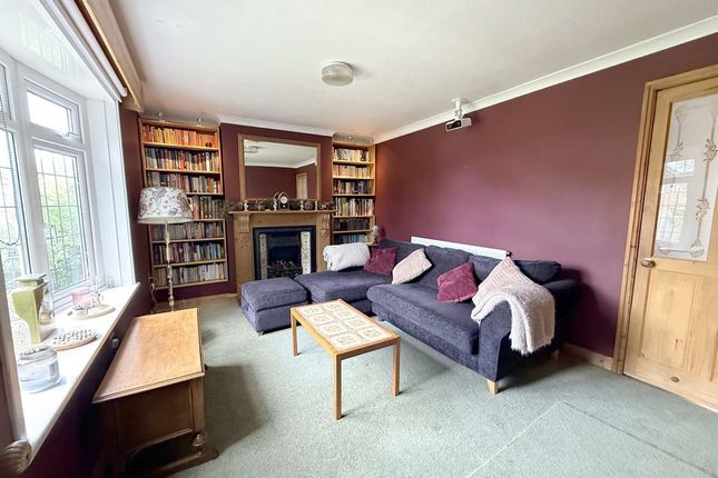 87, Kimptons Mead, Potters Bar photo 2