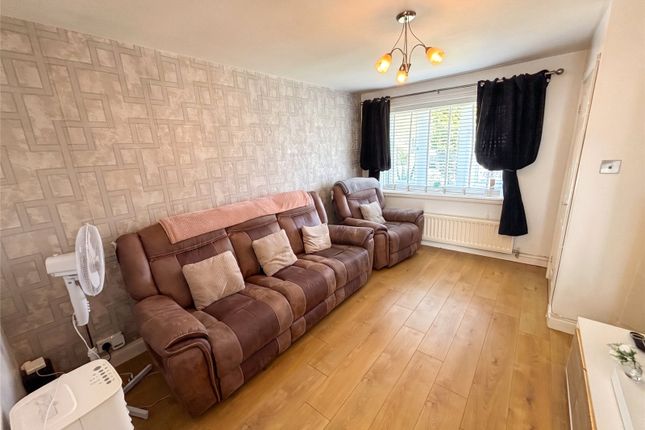 11, Earls Drive, Telford photo 3