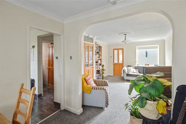 60, Kirkfield Lane, Leeds photo 4