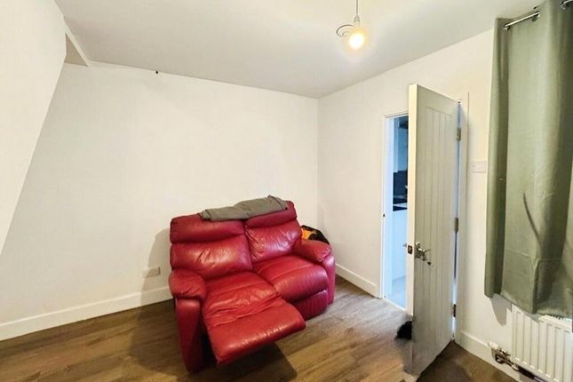 134, Coombe Valley Road, Dover photo 4