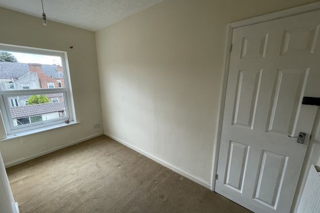Terraced house to rent in Barber Street, Eastwood, Nottingham