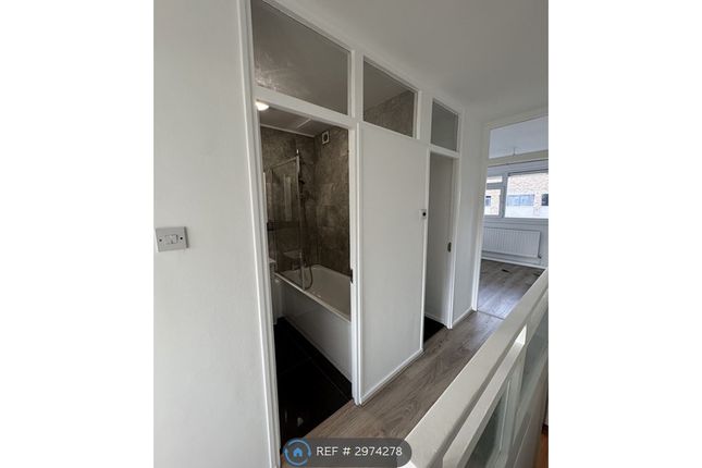 Wimborne House Dorset Road, London photo 4